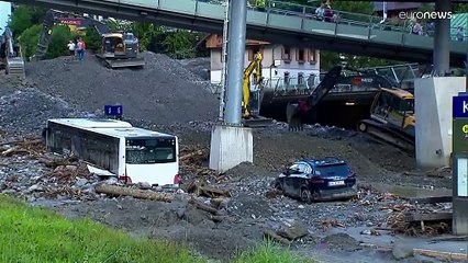 Sárlavina öntött el egy osztrák kisvárost, St. Anton am Arlberget