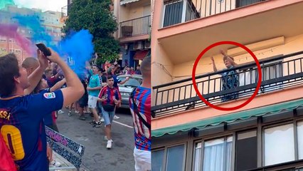 Aficionados del Barcelona le inventan cántico a una señora mayor: "La abuela es Culé"; así reacciona