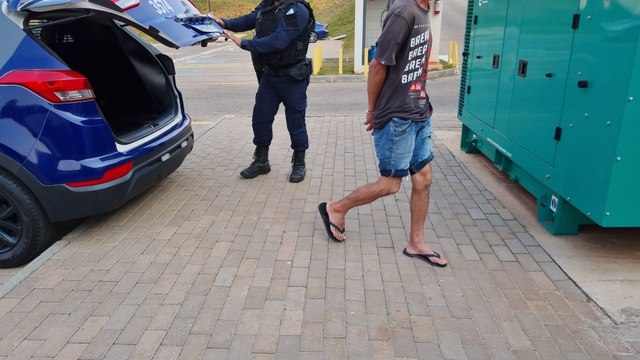 Homem é detido pela Guarda Municipal no Bairro Presidente