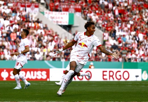 لايبتسيغ ودورتموند إلى الدور الثاني من دون عناء في كأس ألمانيا