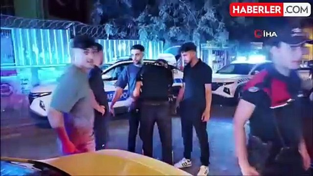 Esenyurt'ta geniş çaplı denetim: Aranan şahıslar yakalandı, sürücülere ceza yağdı