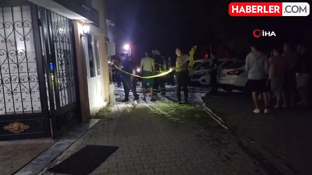 Küle dönen otomobilde kundaklama şüphesi: 3 araç hasar gördü