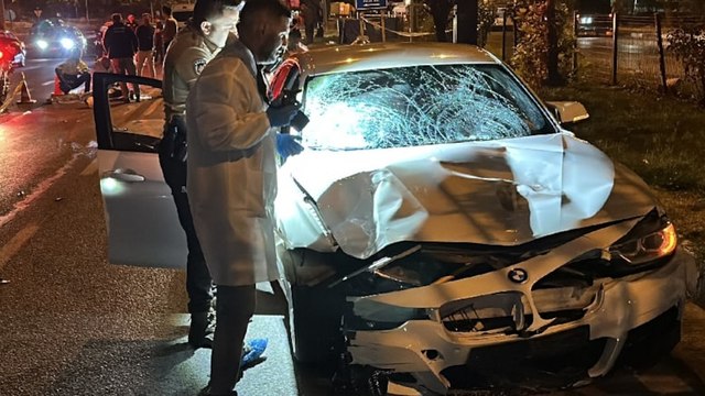Arkasında 'Killer' yazan otomobilin çarptığı 2 kız kardeş öldü