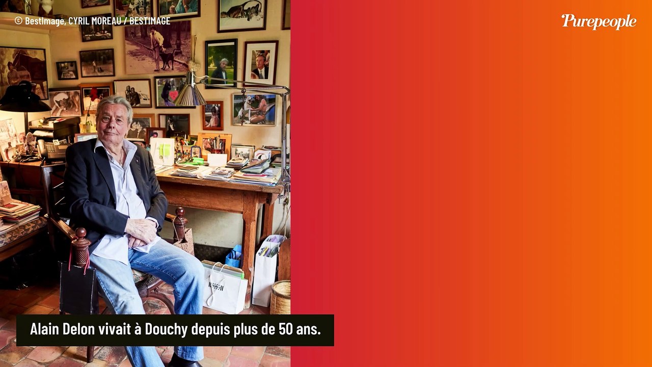 Alain Delon parti "sereinement" à Douchy : piscines, cinéma privé et lac creusé... Les incroyables détails de son domaine