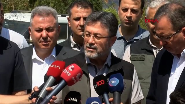 Tarım ve Orman Bakanı İbrahim Yumaklı, orman yangınlarına ilişkin son bilgileri paylaştı