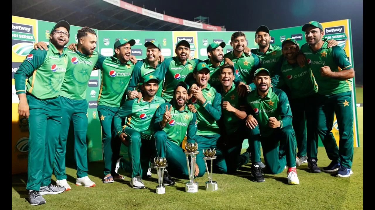 Funny Pakistan Cricket Team | Funny Fielding | Funny Fails