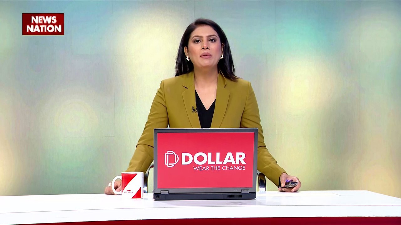 मुंबई में लोकल ट्रेन में टिकट चेकर के साथ मारपीट
