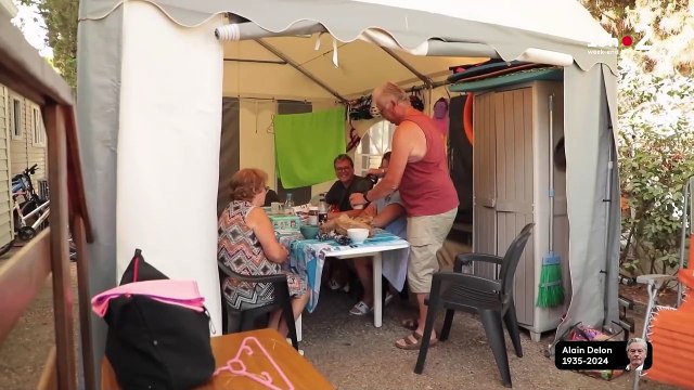 Décès d’Alain Delon - L’émotion des Français en apprenant la disparition de l’acteur à l’âge de 88 ans : « C’était mon idole. J’ai suivi toute sa carrière » - Regardez