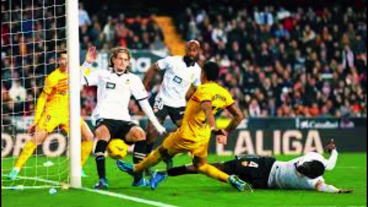 VALENCIA CF 1 - 2 FC BARCELONA | HIGHLIGHTS LALIGA EA SPORTS