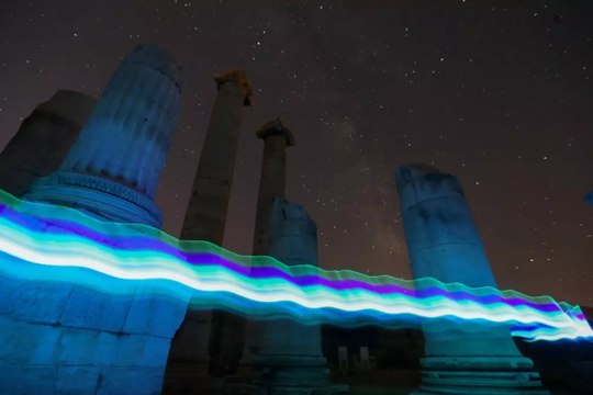 Sardes Antik Kenti’nde Samanyolu Galaksisi’nin büyüleyici güzelliği!