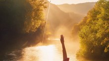 10 Motivational Quotes to Stop Overthinking