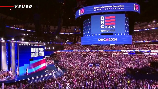 Barack and Michelle Obama Take the Stage, Tear Into Trump at the DNC in Chicago