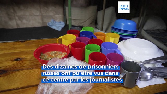 Ukraine : rare visite d'un centre de détention pour les prisonniers de guerre russes