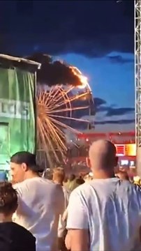 Lipsia, va a fuoco la ruota panoramica: 25 feriti