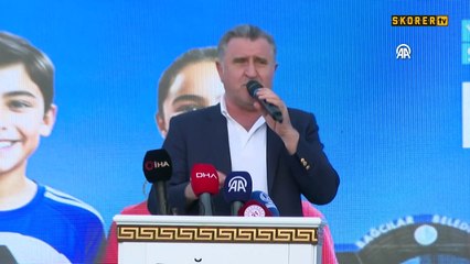 Bakan Bak geleceğin sporcularıyla buluştu!