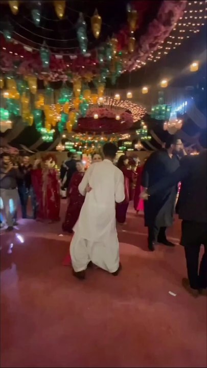 Nachi Na Goriye Ni Lehange Te Sharab Dol Du | DILJIT DOSANJH | NEERU BAJWA | NEW PUNJABI SONGS