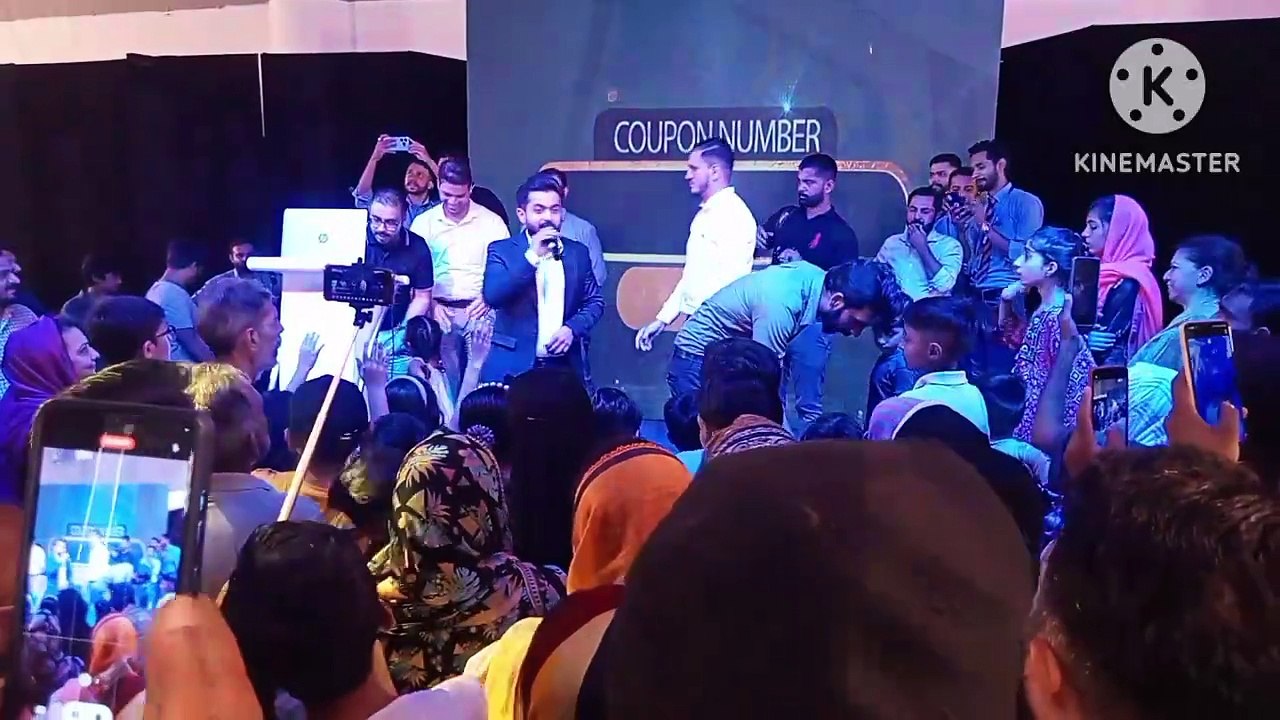 Imtiaz store DHA phase 5 lahore me prize inamat jeetny ka annoucement live dekhen ‎@DhallaTV    wo khosh naseeb jin ko iPhone pro 15 aik adad Alto car and 2 bike 11cc milen hain live dekhay