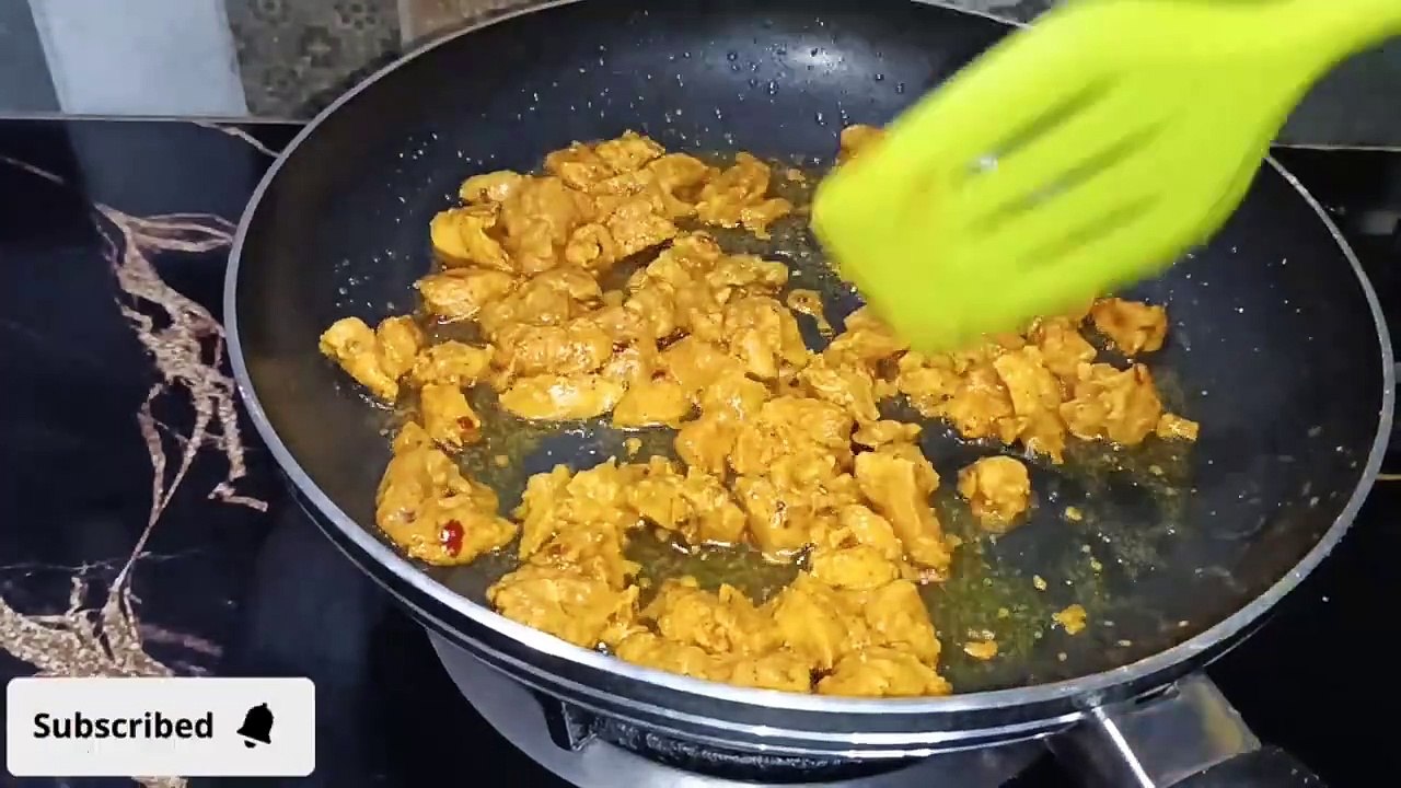 Chicken Shawarma recipe__Ramzan Special recipes__Chicken Shawarma with sauce__chicken roll