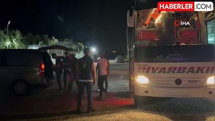 Osmaniye'de yolcu otobüsünde 13 kaçak göçmen yakalandı