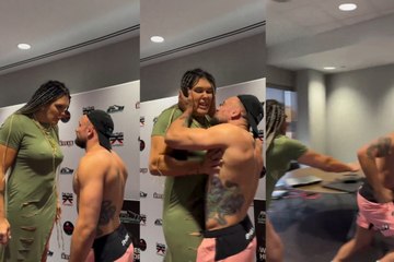 Craig Jones besa a Gabi García en el cara a cara