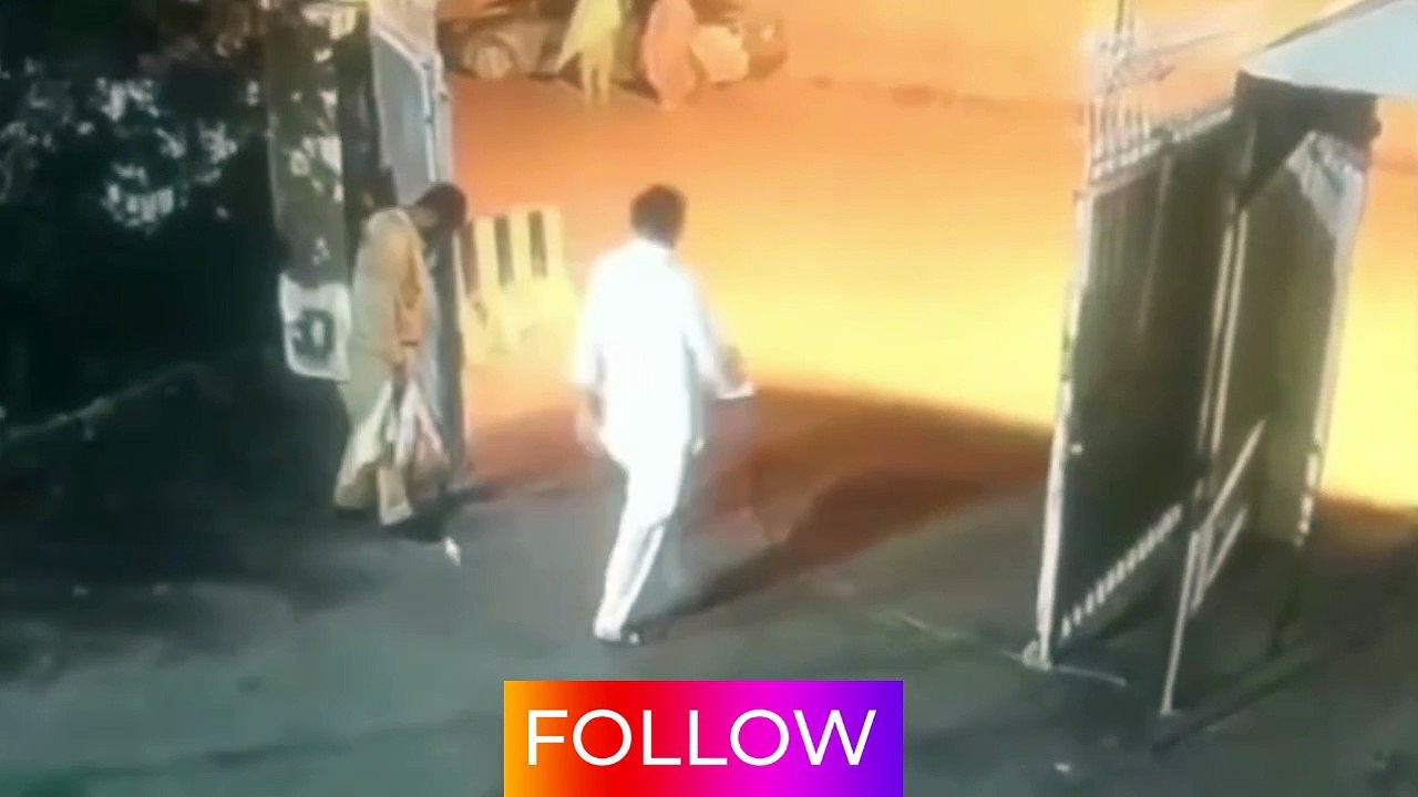 Funny Main Gate Fall on Security Guard CCTV