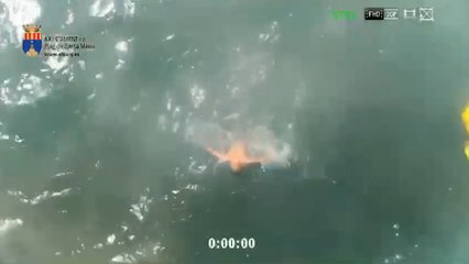 Una pareja es rescatada en la playa de El Puig gracias a un drone de salvamento