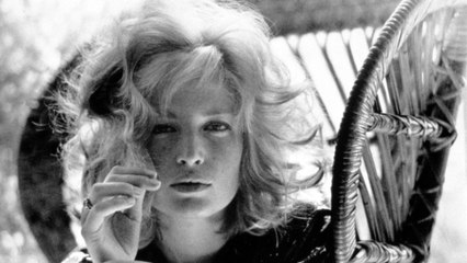 L'éclipse à Rome: Amour brisé en été 🌅