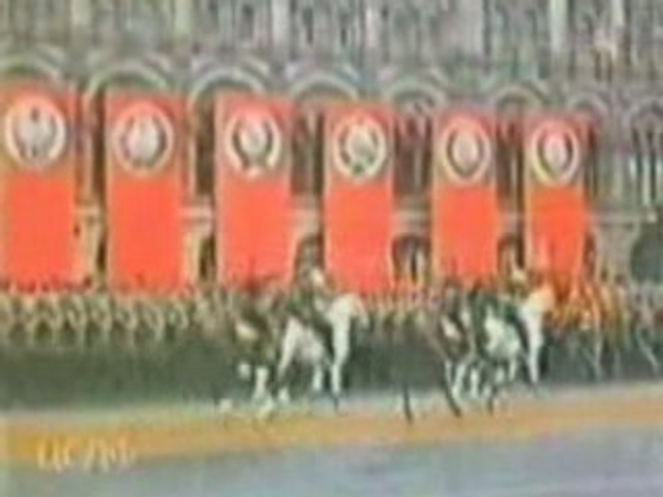 1945-PARAD