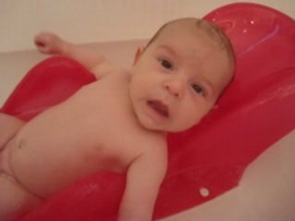 Arthur dans son bain