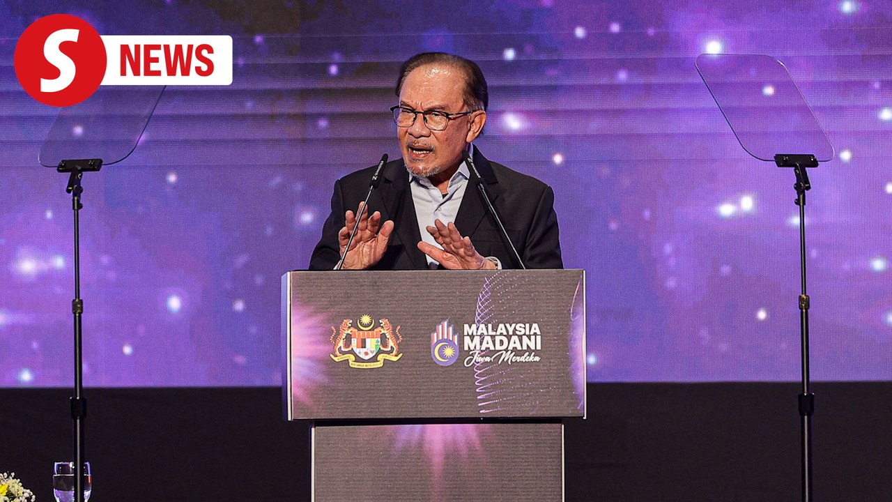 PM: Reflect Malay heritage when developing the Sultan Abdul Samad heritage area