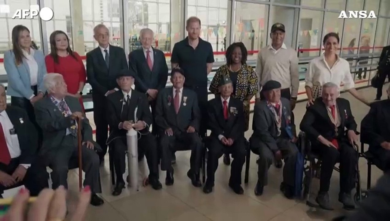 Colombia, Harry e Meghan visitano a Bogota' un centro di riabilitazione per veterani