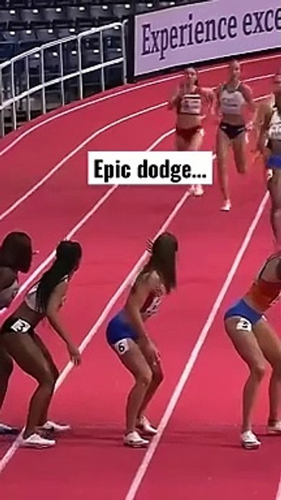 Epic dodge in 4x400 relay