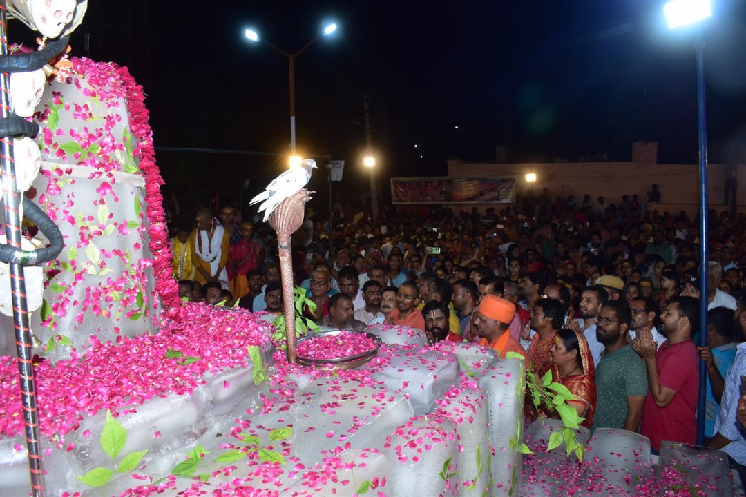 शिव मंदिरों में गूंजा हर-हर महादेव