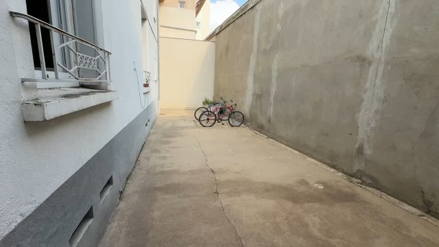 appartement duplex rez-de-chaussée dans la cour