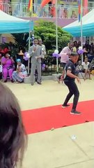 she fells down in front of quee