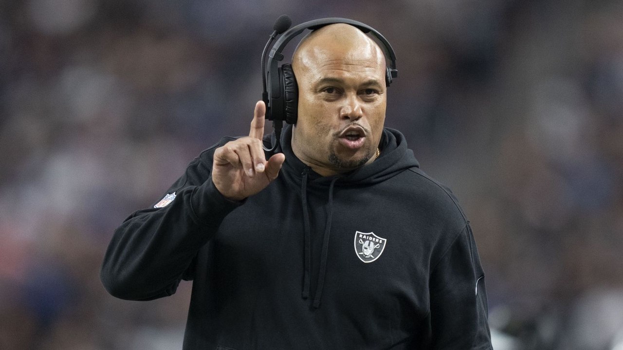 Raiders' QB Dilemma: Economic Decisions Shape the Team