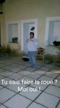 Tu sais faire la roue ? Moi oui ! Vous en pensez quoi ? #rire #funny #humour #pourtoi #drole #nimes