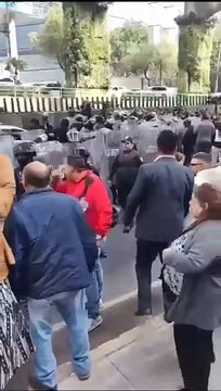 Denuncian uso de fuerza pública en contra de trabajadores del Poder Judicial de México