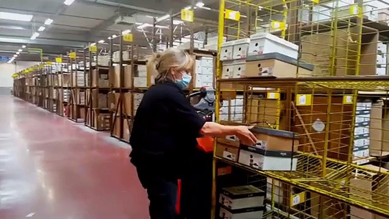 Commerçants ouvriers petits patrons _ comment vont-ils s’en sortir _