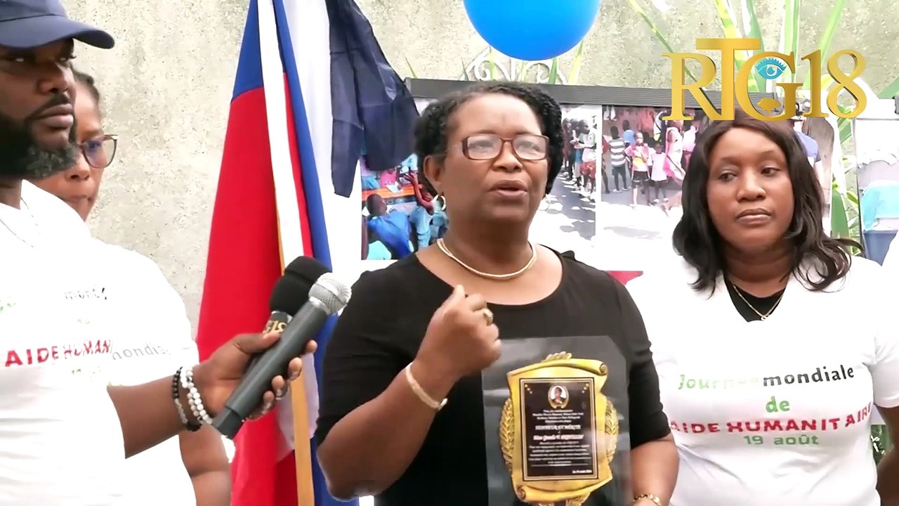 Responsab yo nan Inisyativ pou Devlopman Jèn onore travay Ureporters ak kòdonatè yo pou travay yo.