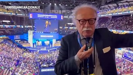 Joe Biden, il ?lungo addio? parte dalla convention democratica. Sorrisi e bandiere per Harris