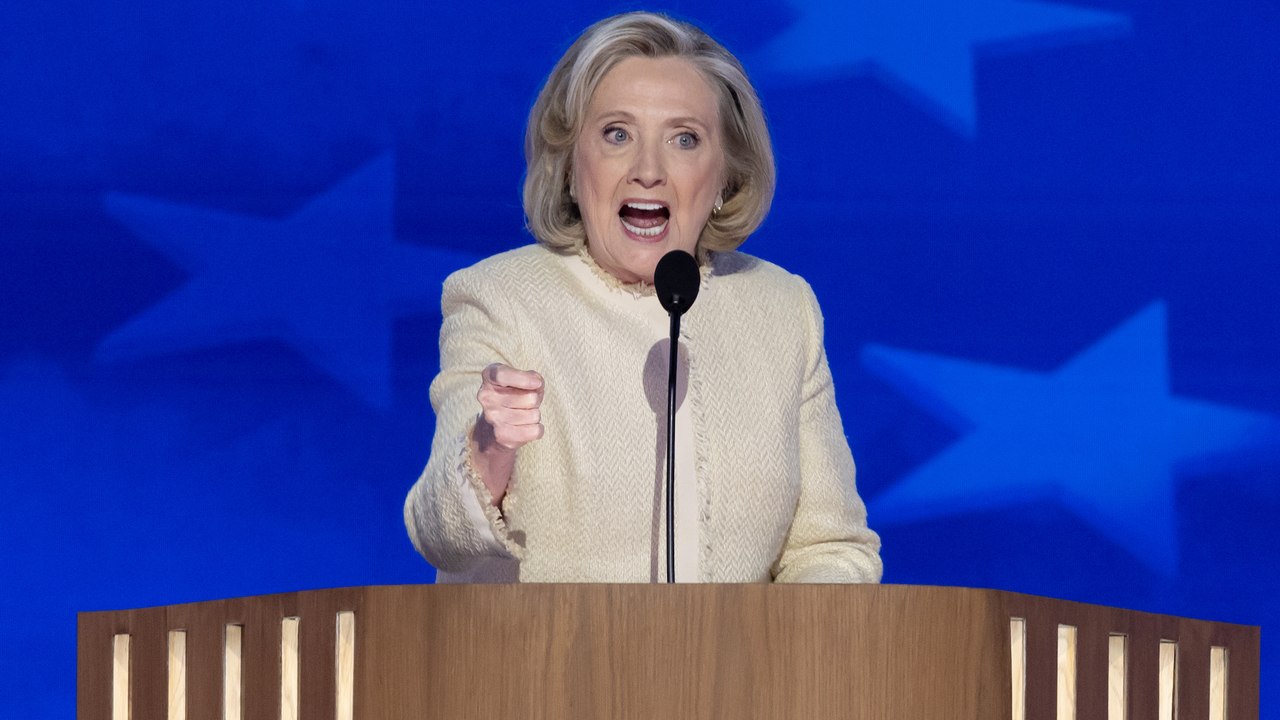 El discurso de Hillary Clinton en la Convención Demócrata: "Hemos abierto muchas grietas en el techo de cristal"