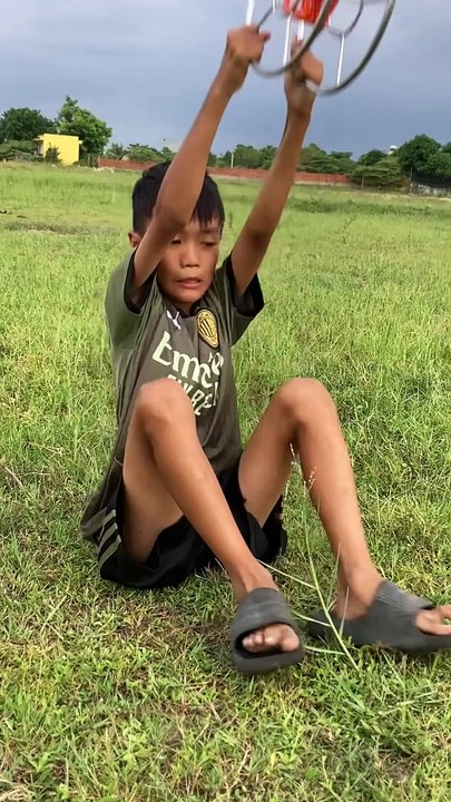 Học sinh gầy ốm nhất hội chiến giông diều sáo 3 mét và cái kết ntn