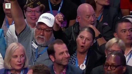 "Lock him up", Hillary Clinton mocks Trump as crowd chants