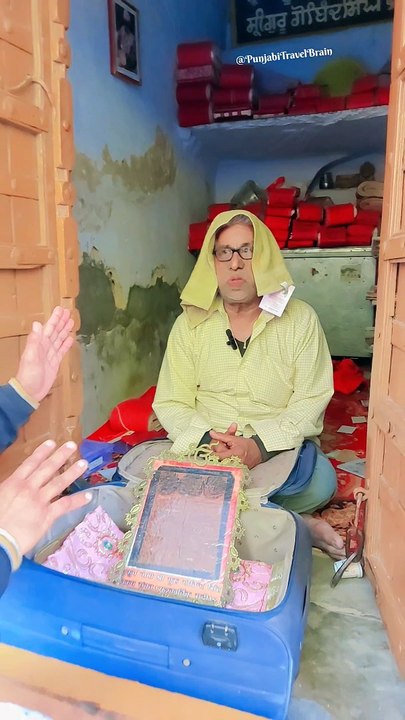 Hasat Likhat Hukamnama Sahib Shri Guru Gobind Singh Ji Maharaj da Pushkar vich hai