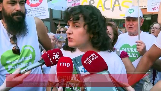 Carabanchel recibe a los vecinos que fueron en bici a Suiza para denunciar la falta de médicos