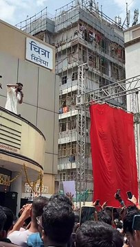 Vicky Kaushal unveils his look of chhatrapati sambhaji Maharaj in #chhaava with all his fans.