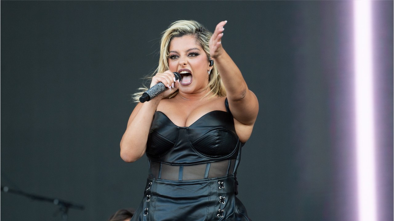 "Psychischer Missbrauch": Bebe Rexha erhebt schwere Vorwürfe gegen Lufthansa