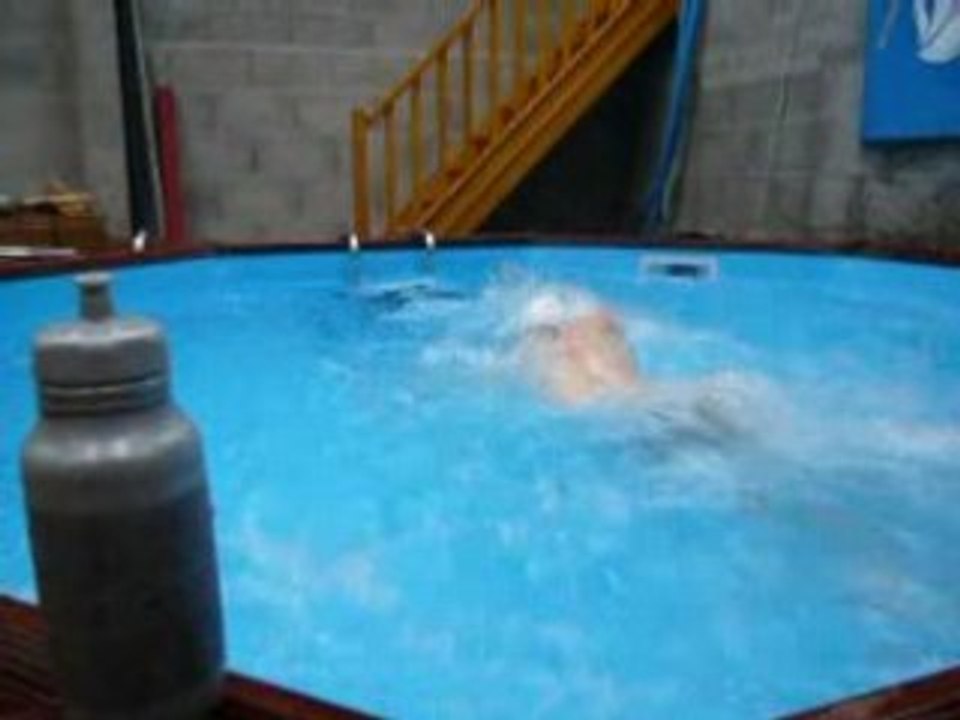 Nager sur place avec swimform