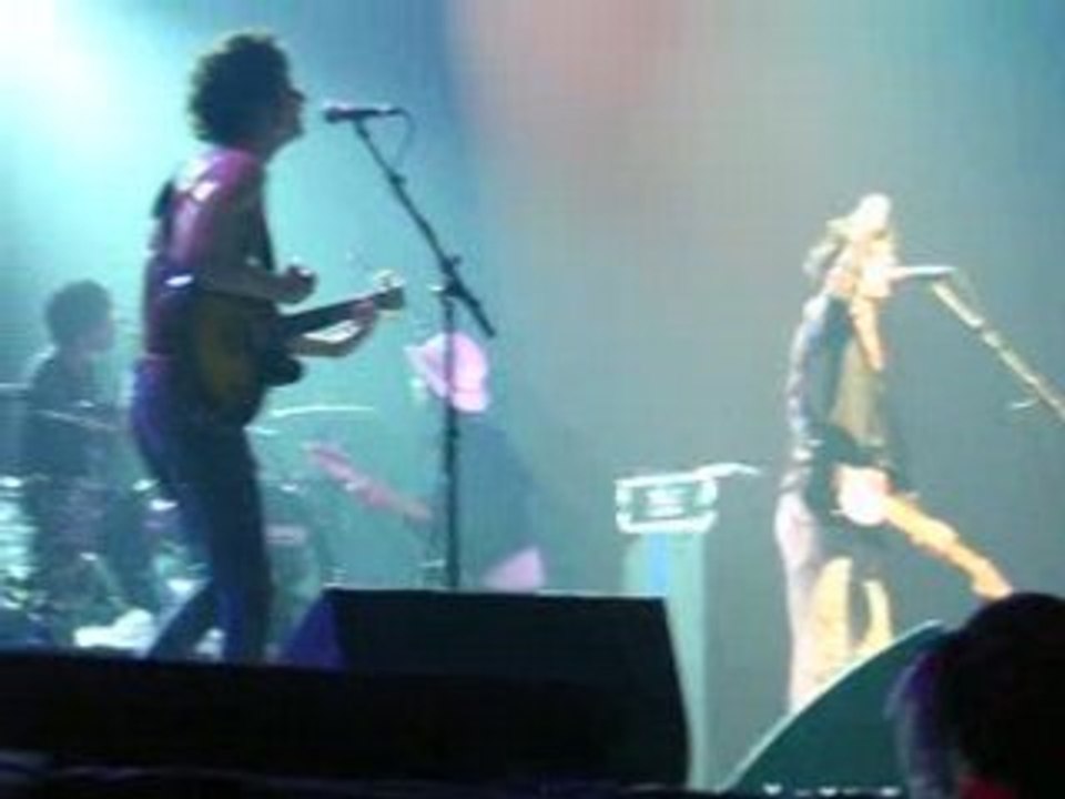 I bet you look good on a dancefloor